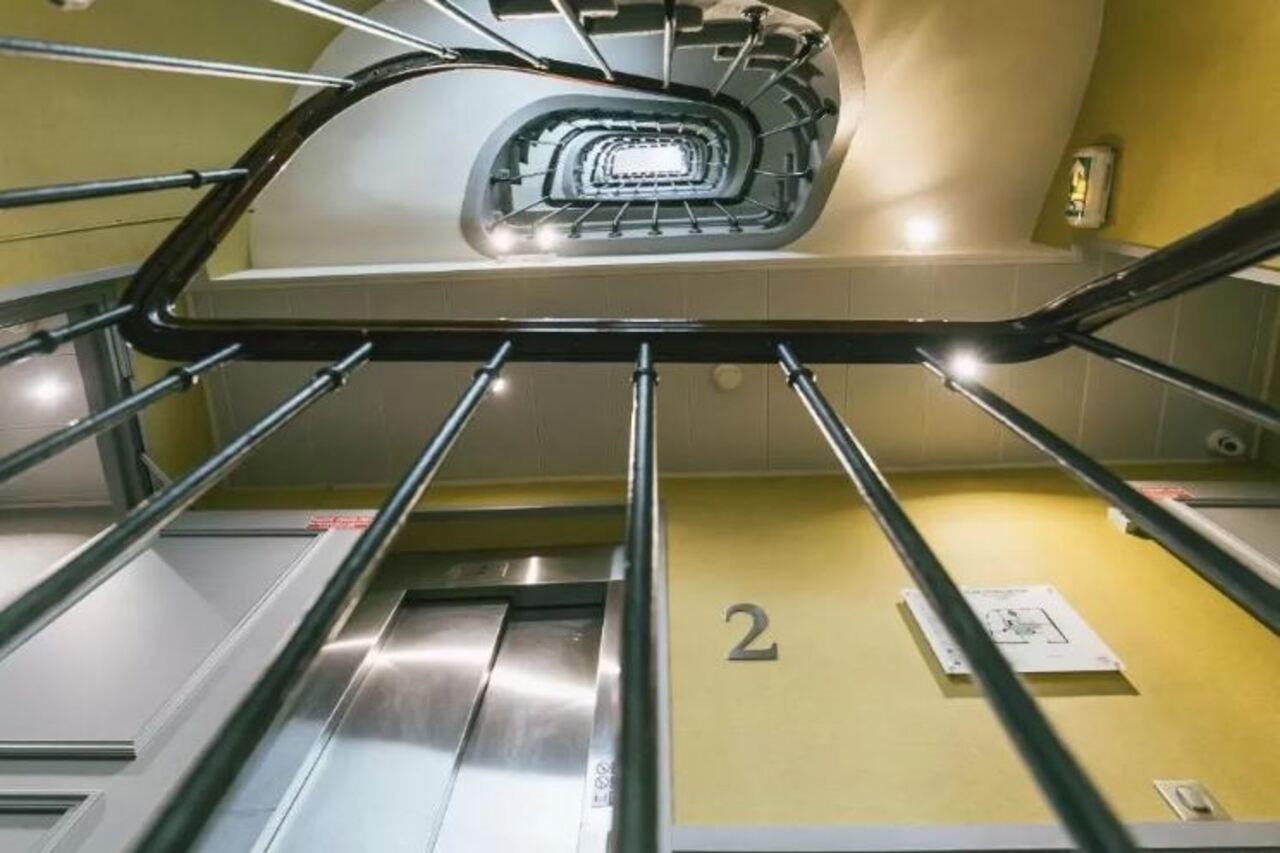 Hotel Saint Christophe Париж Екстериор снимка
